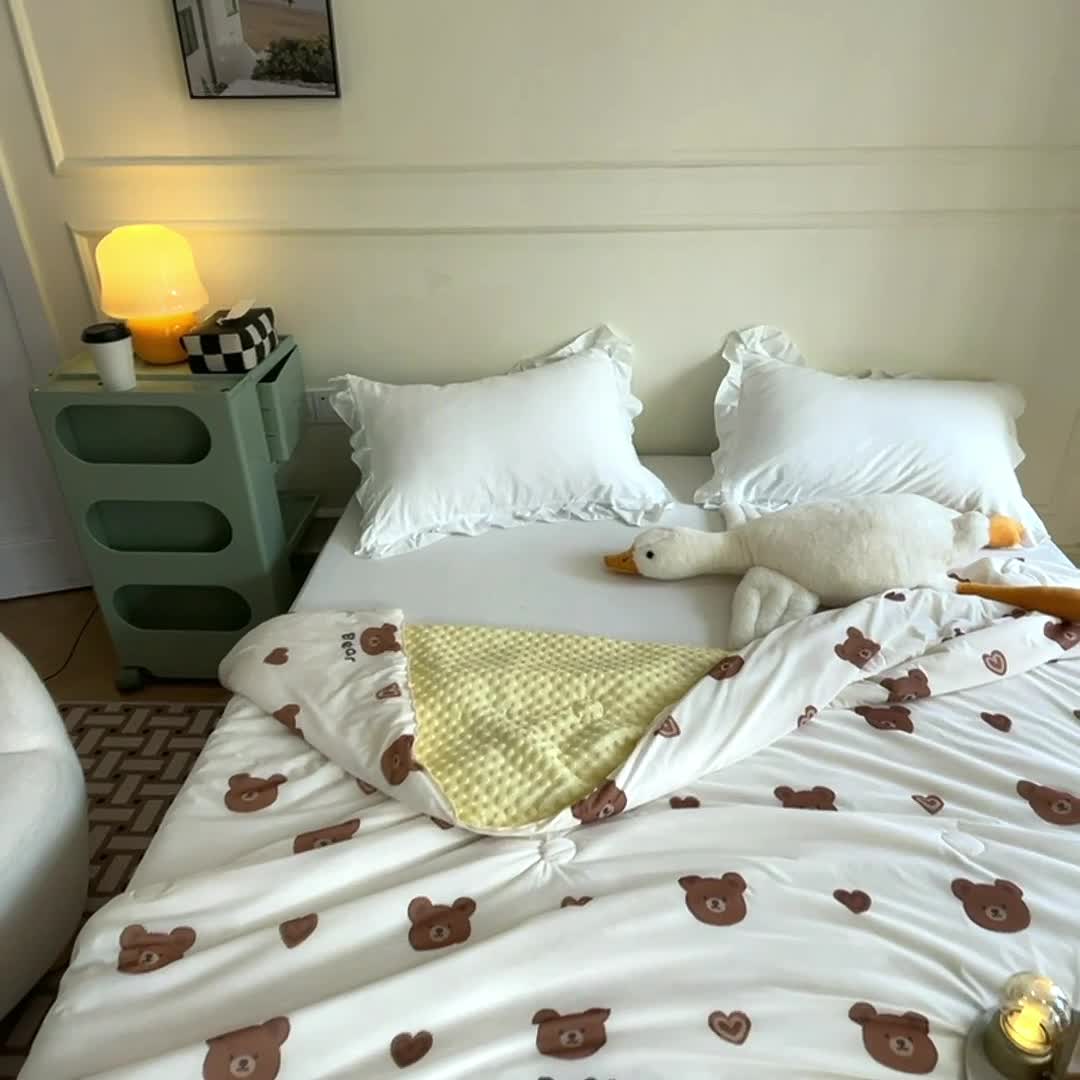 91家纺网 家纺一手货源 找家纺 绒梦里2025A类高克重有氨印花凉感冰豆豆夏被直播爆款儿童学生夏凉被空调被