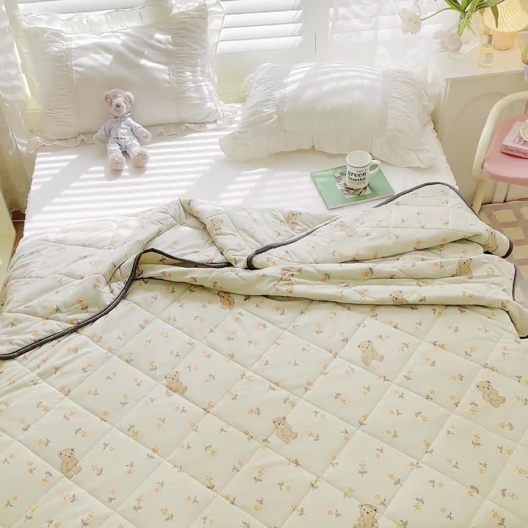 91家纺网 家纺一手货源 找家纺 琪格格 2023新款A类针织棉夏被 花朵熊