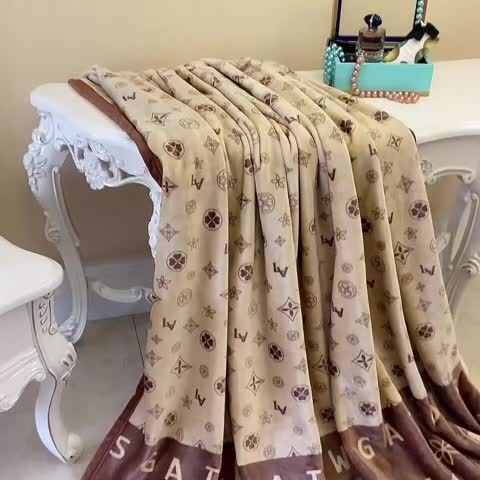 91家纺网 家纺一手货源 找家纺 卡奥2025AB版云貂绒毛毯法莱绒休闲盖毯沙发毯空调毯子米兰