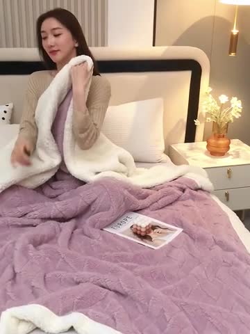 91家纺网 家纺一手货源 找家纺 肖恩 2025秋冬新款塔芙绒羊羔绒毛毯 浅紫