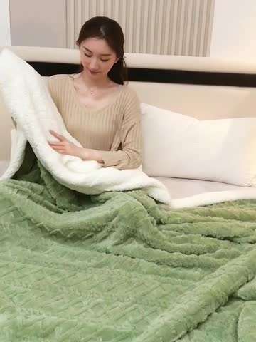 91家纺网 家纺一手货源 找家纺 肖恩 2025秋冬新款塔芙绒羊羔绒毛毯 抹茶绿