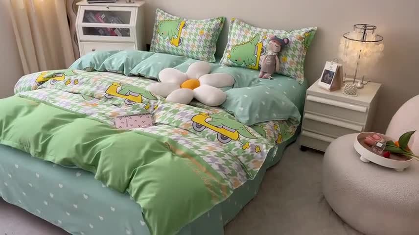 91家纺网 家纺一手货源 找家纺 宏源家纺 2023新款芦荟棉亲肤四件套 奇幻恐龙