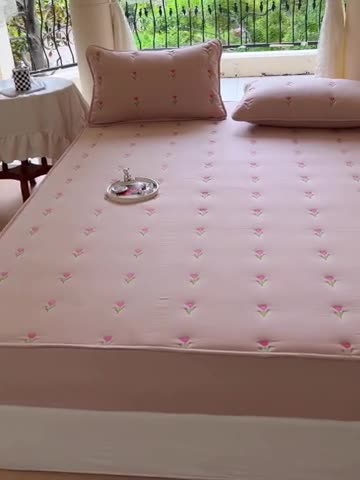 91家纺网 家纺一手货源 找家纺 尊康家纺（原磊科） 2024新款亲肤奶昔棉抗菌夹棉床笠-郁金香系列 郁金香-香槟金