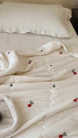 91家纺网 家纺一手货源 找家纺 洋铭区 2023新款全棉皱皱双层纱夏被 甜萝卜