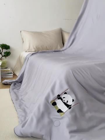 91家纺网 家纺一手货源 找家纺 莱福仕 2024新款莫代尔卡通刺绣夏被 萌宝-暮云灰