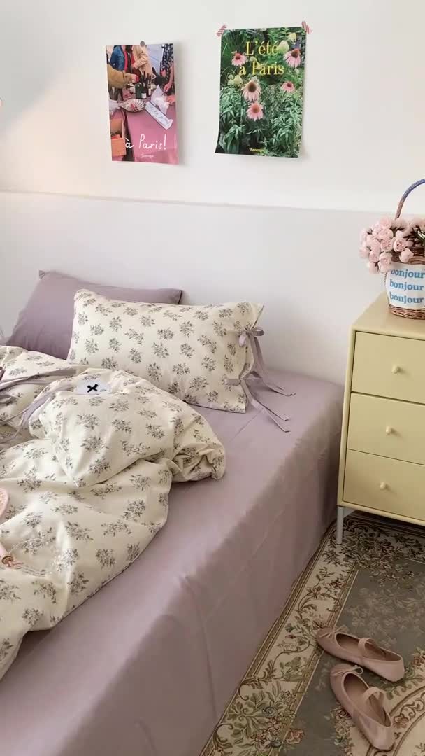 91家纺网 家纺一手货源 找家纺 昔可家纺 2023新款全棉蝴蝶结枕套普通款四件套 绿茵河畔