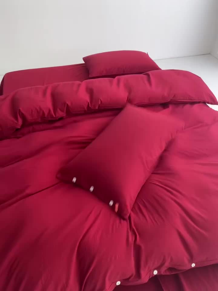 91家纺网 家纺一手货源 找家纺 安莱生活 2023年水洗棉全棉色经色纬高支高密纽扣款工艺四件套 大红