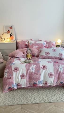 91家纺网 家纺一手货源 找家纺 黑马家居2023新款全棉印花喷气12868套件-四件套 油画小兔