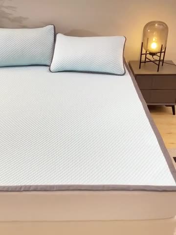 91家纺网 家纺一手货源 找家纺 梦初语 2023新款冰豆豆凉席 水绿