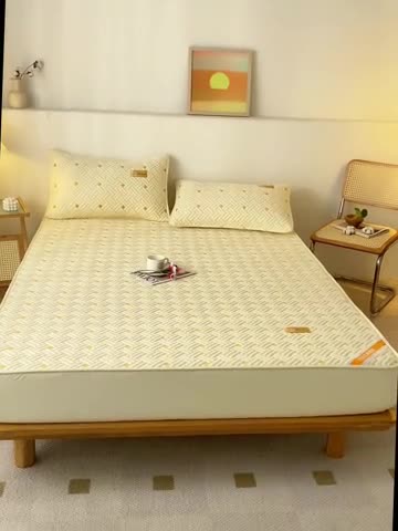 91家纺网 家纺一手货源 找家纺 鑫钰 2023新款防水隔尿全棉纯棉大豆夹棉刺绣床笠直播爆款 米黄