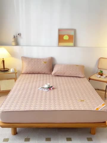 91家纺网 家纺一手货源 找家纺 鑫钰 2023新款防水隔尿全棉纯棉大豆夹棉刺绣床笠直播爆款 卡其