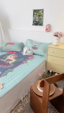 91家纺网 家纺一手货源 找家纺 昔可 2023新款方块绗缝乳胶凉席复古风 芭蕾公主