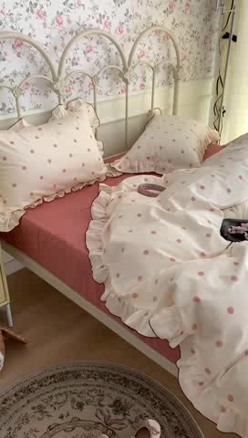 91家纺网 家纺一手货源 找家纺 昔可 2023新款复古波点花边系列四件套 米粉波点