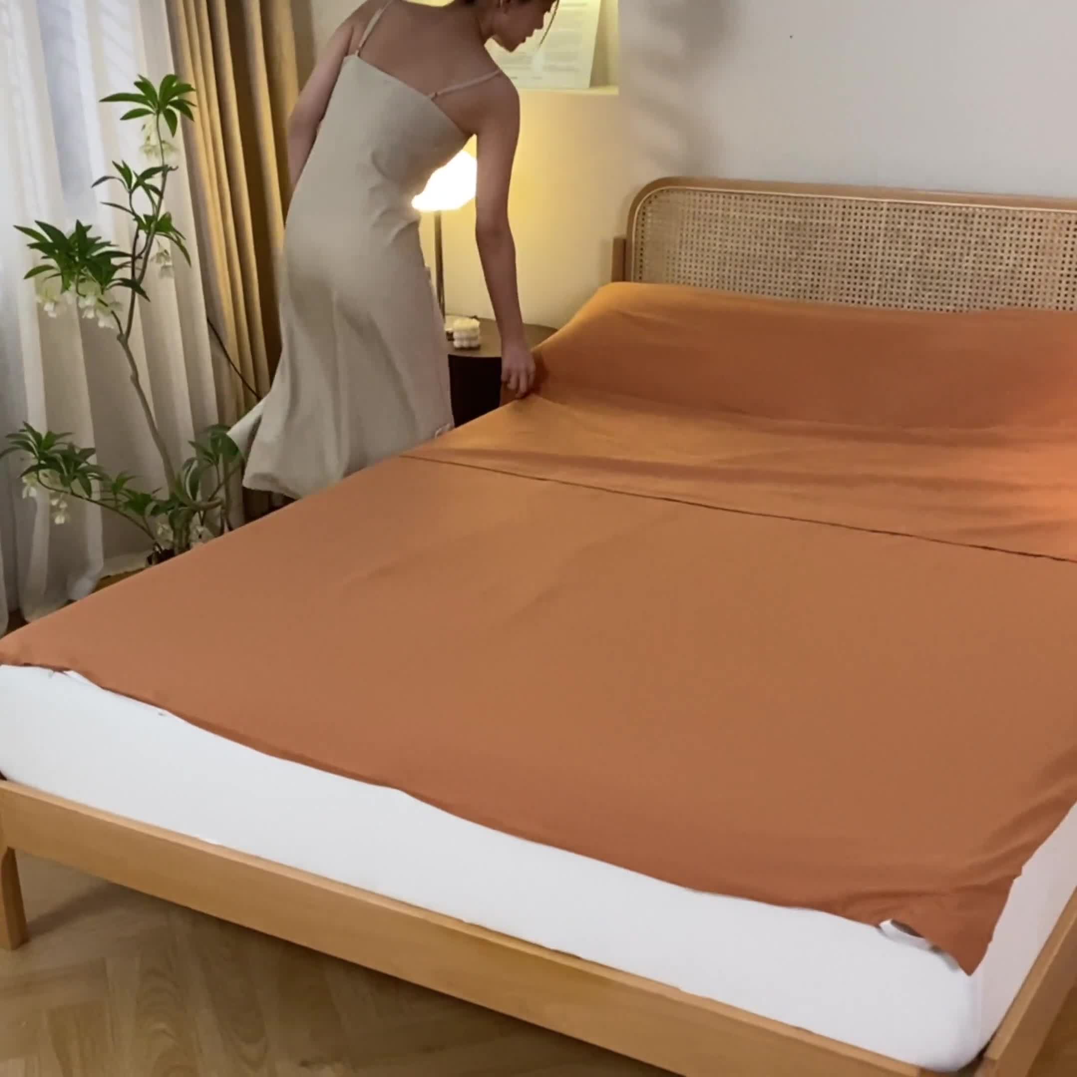 91家纺网 家纺一手货源 找家纺 眠帛家居 2023新款A类亲肤水洗棉隔脏睡袋 焦糖