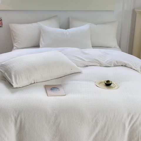 91家纺网 家纺一手货源 找家纺 千朵 2023新款色织条纹四件套 锦瑟白