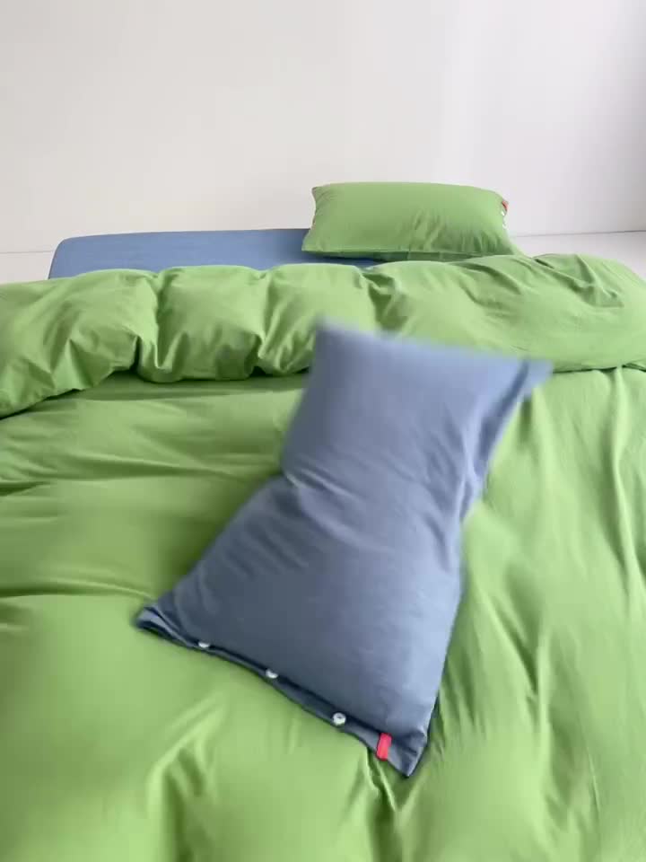 91家纺网 家纺一手货源 找家纺 安莱生活水洗棉全棉色经色纬高支高密纽扣款工艺混搭拼色四件套（系列二） 军绿+深蓝（军绿深蓝）