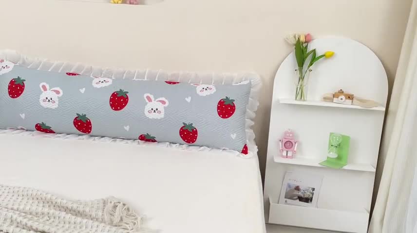 91家纺网 家纺一手货源 找家纺 梦舒羽2025新款夹棉花边双人枕套单人加厚长款枕芯套 草莓兔