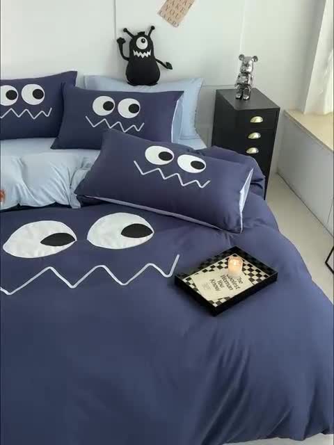 91家纺网 家纺一手货源 找家纺 曼谷 贴布绣四件套小怪兽柔软磨毛床上用品水洗棉套件 小怪兽-可可浅蓝