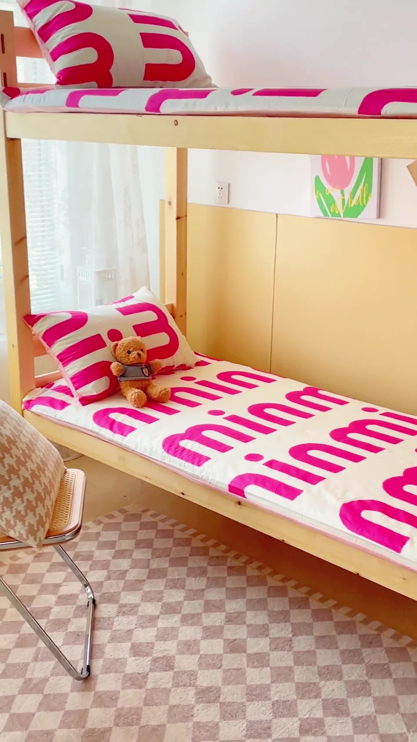 91家纺网 家纺一手货源 找家纺 金丝鸟 2023新款全棉加水晶绒棉加绒床垫套 粉mm