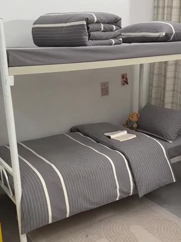 91家纺网 家纺一手货源 找家纺 柠萌 2025新款A类全棉色织水洗棉学生宿舍上下铺全棉三件套 宽双线冷灰