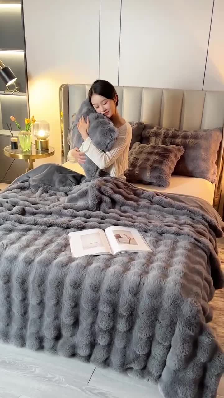91家纺网 家纺一手货源 找家纺 高端仿皮草兔毛绒盖毯冬季儿童加厚毛毯汽车办公室单人午睡沙发搭腿毯 雅灰