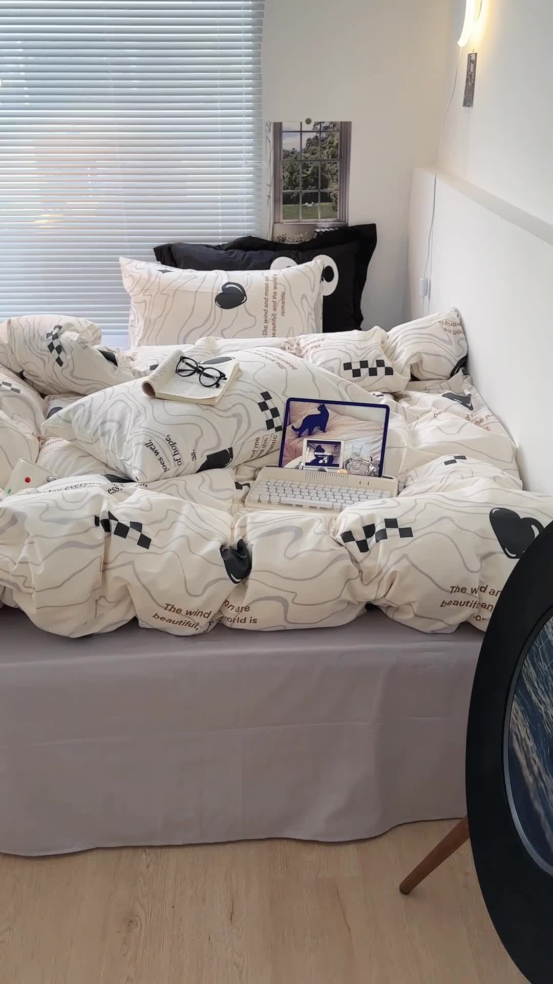 91家纺网 家纺一手货源 找家纺 昔可家纺 2023新款全棉学生季北欧风四件套 几何爱心