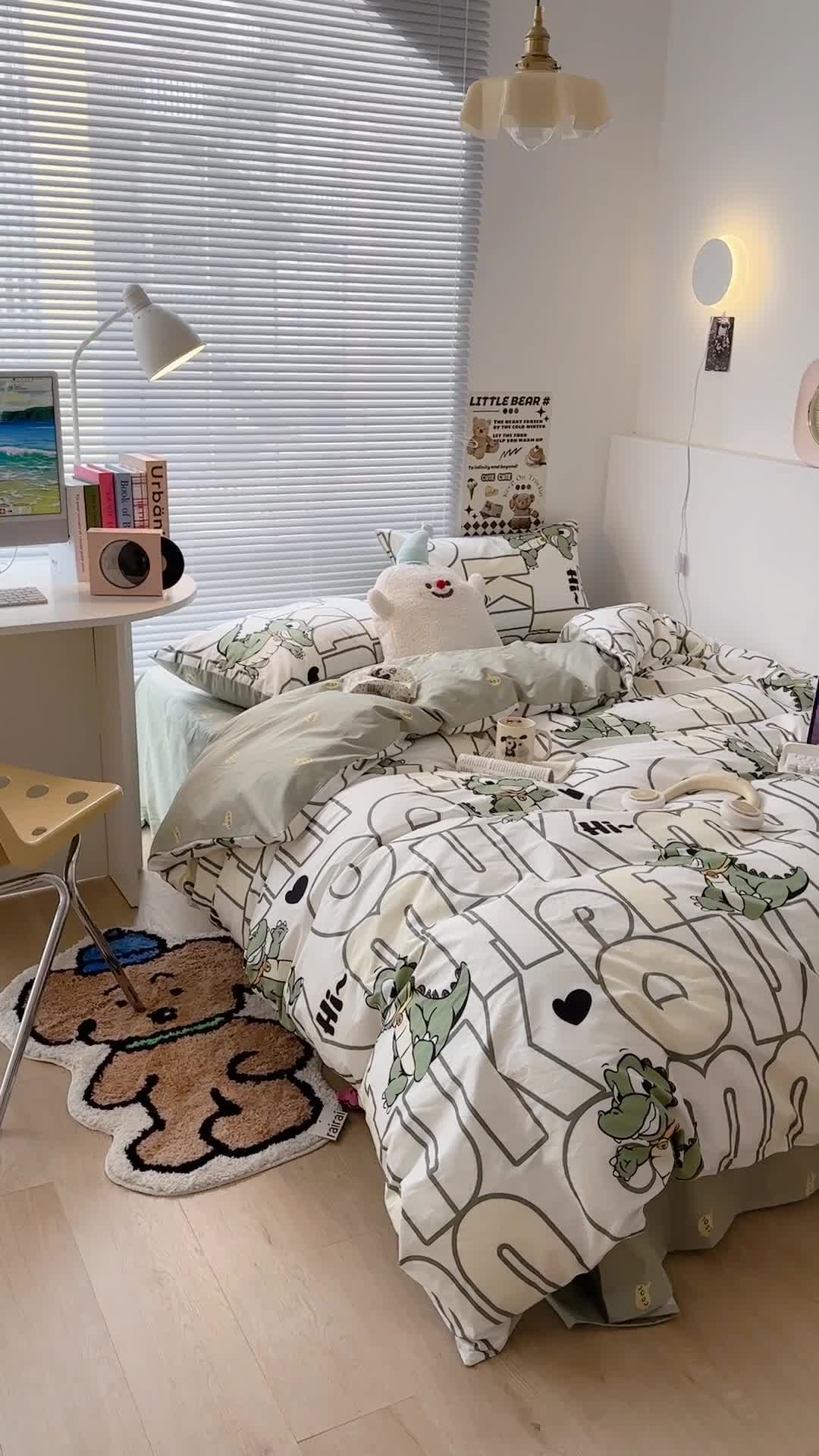 91家纺网 家纺一手货源 找家纺 昔可家纺 2023新款全棉小卡通系列四件套 字母恐龙