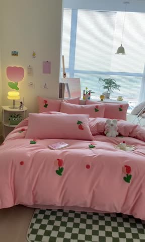 91家纺网 家纺一手货源 找家纺 眠帛家居 2023新款A类水洗棉毛巾绣四件套 郁金香奶油粉