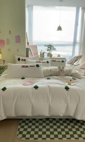 91家纺网 家纺一手货源 找家纺 眠帛家居 2023新款A类水洗棉毛巾绣四件套 圣诞树奶油黄