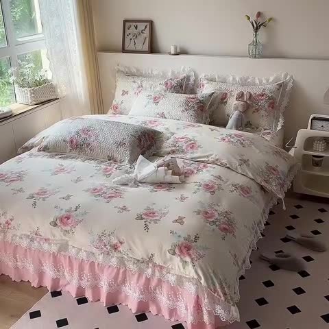91家纺网 家纺一手货源 找家纺 添越2024小清新韩版蕾丝款花边纯棉夹棉床盖三件套全棉佳人有约蕾丝款