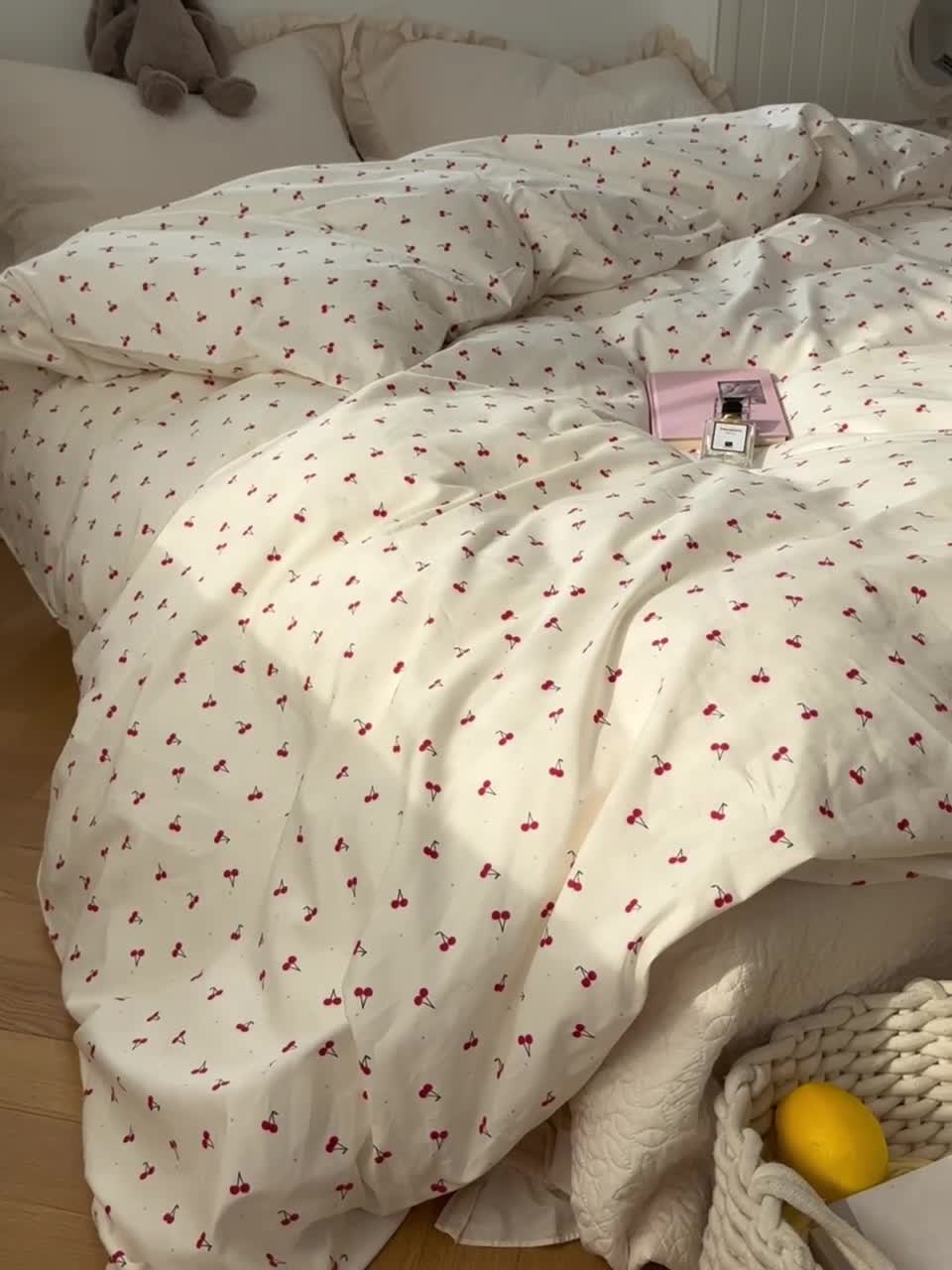 91家纺网 家纺一手货源 找家纺 洋铭区 2023新款全棉单品被套 小红樱桃