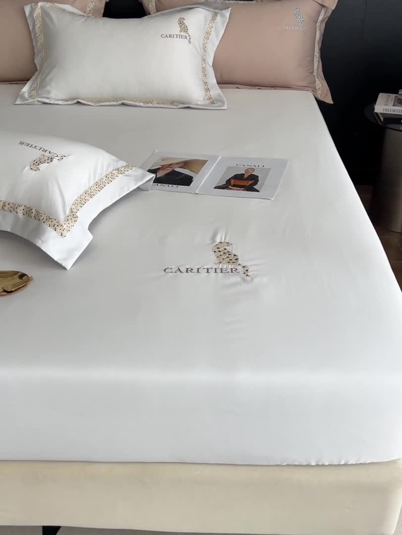 91家纺网 家纺一手货源 找家纺 优悦 2023新款轻奢磨毛刺绣床笠 布鲁-白