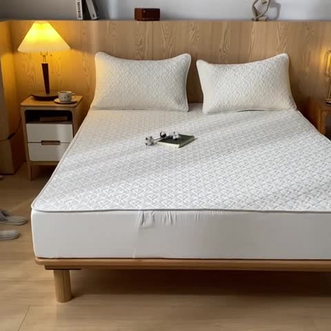 91家纺网 家纺一手货源 找家纺 鑫钰 2023新款防水隔尿水洗全棉夹棉棉花床笠床垫保护套床套罩 大风车-白色