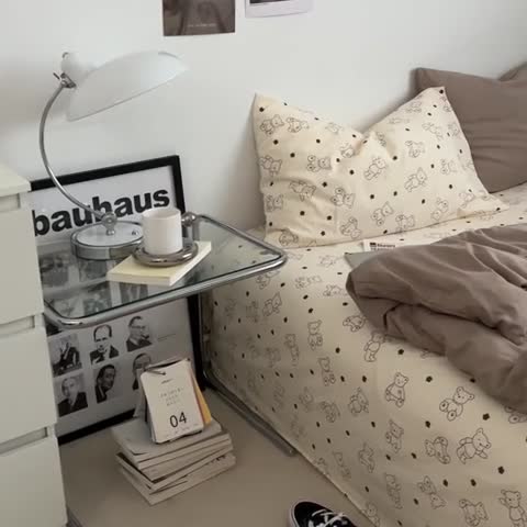 91家纺网 家纺一手货源 找家纺 直播热款A类水洗棉双层纱四件套纯色小碎花被套床笠三件套 卡其+小熊院长