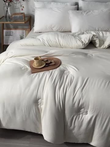 91家纺网 家纺一手货源 找家纺 总富威堡A类新疆棉花被子带皱水洗棉冬被被芯春秋被四季盖被单人双人