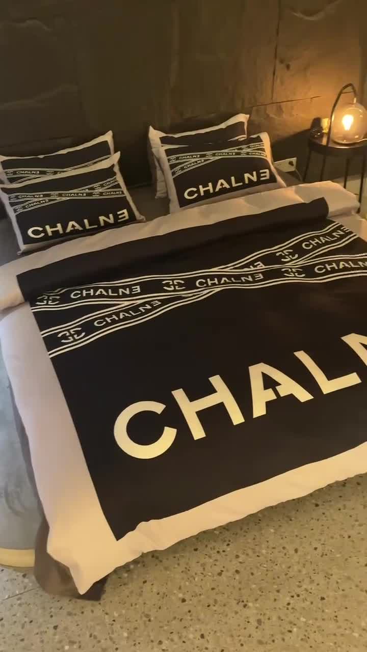 91家纺网 家纺一手货源 找家纺 丽斐纺织 2023新款双面磨毛数码印花四件套 磨毛暗香