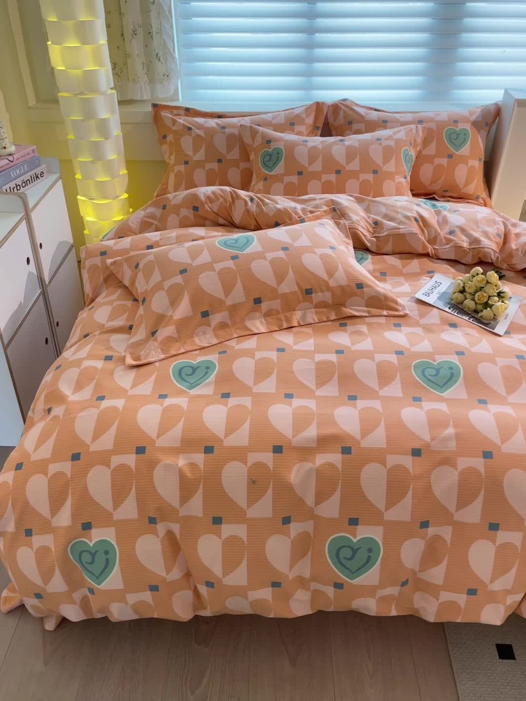 91家纺网 家纺一手货源 找家纺 品乐家纺 2023新款全棉喷气磨毛印花四件套 妙恋-桔