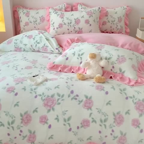 91家纺网 家纺一手货源 找家纺 吾欢心 2024新款韩版花边牛奶绒四件套 初恋蔷薇