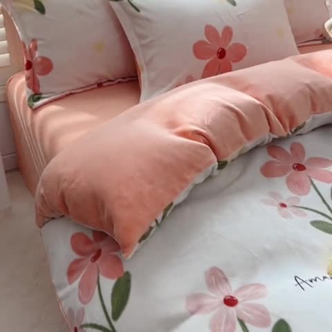 91家纺网 家纺一手货源 找家纺 百寐 2023新款加厚牛奶绒小清新可爱花卉卡通保暖学生三四件套 梦里花