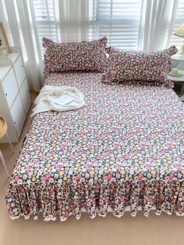 91家纺网 家纺一手货源 找家纺 罗艺轩 2024新款全棉花边床笠式夹棉床裙三件套波塞尔庄园花海