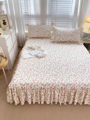 91家纺网 家纺一手货源 找家纺 罗艺轩 2024新款全棉花边床笠式夹棉床裙三件套波塞尔庄园花千朵