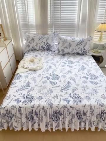91家纺网 家纺一手货源 找家纺 罗艺轩 2024新款全棉花边床笠式夹棉床裙三件套波塞尔庄园蓝羽