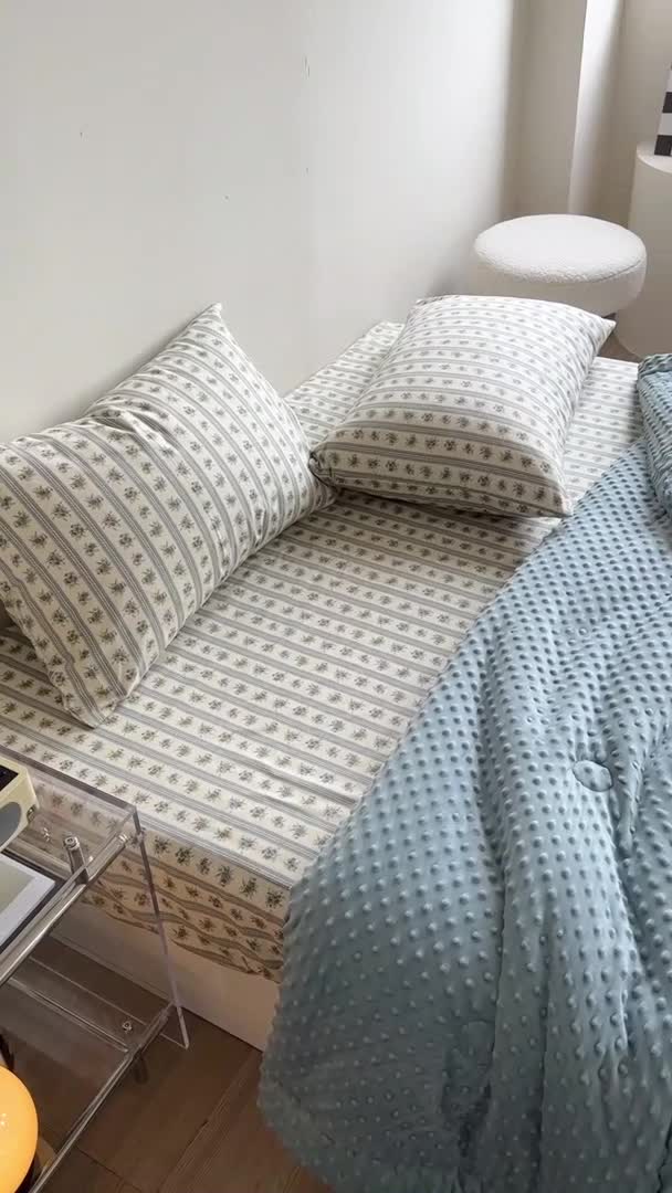 91家纺网 家纺一手货源 找家纺 星期八 2023新款复古碎花全棉豆豆春秋被四件套 可可庄园