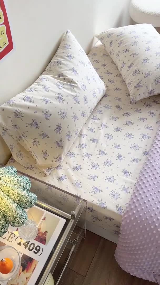 91家纺网 家纺一手货源 找家纺 星期八 2023新款复古碎花全棉豆豆春秋被四件套 风信子
