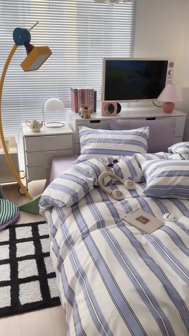 91家纺网 家纺一手货源 找家纺 昔可 2023新款全棉ins格子混搭系列四件套夏日蓝条