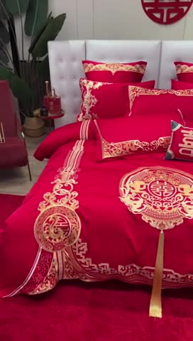 91家纺网 家纺一手货源 找家纺 宏羽纺 2023新款高支高密全棉贡缎提花婚庆套件 全棉风光大嫁-金