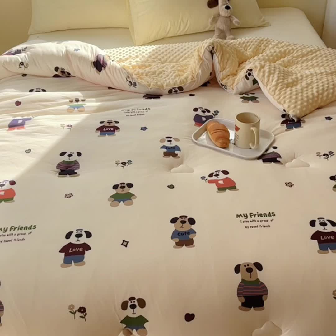 91家纺网 家纺一手货源 找家纺 木堇家居 2023新款秋冬针织豆豆大豆四季被 绅士狗狗-豆豆被