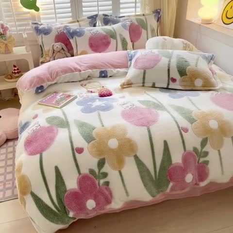 91家纺网 家纺一手货源 找家纺 川悦生活 2023新款立体雪花绒四件套 哈桑花-粉