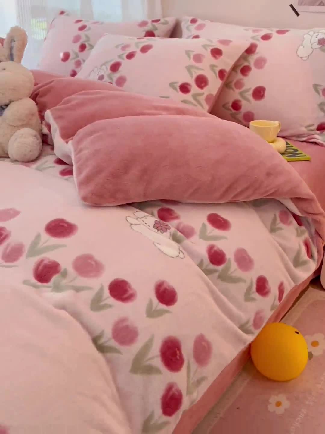 91家纺网 家纺一手货源 找家纺 HL原创 2023新款印花牛奶绒四件套 粉黛佳人