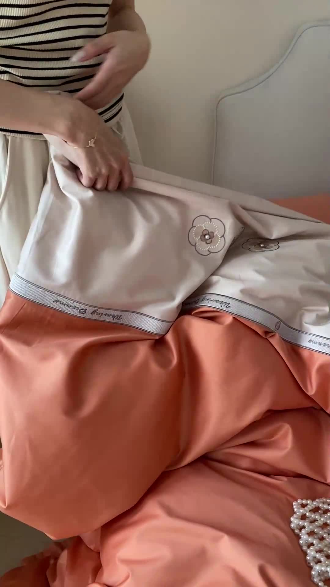 91家纺网 家纺一手货源 找家纺 用心 2023新款长绒棉高端家居刺绣四件套-瑞莎 瑞莎—桔